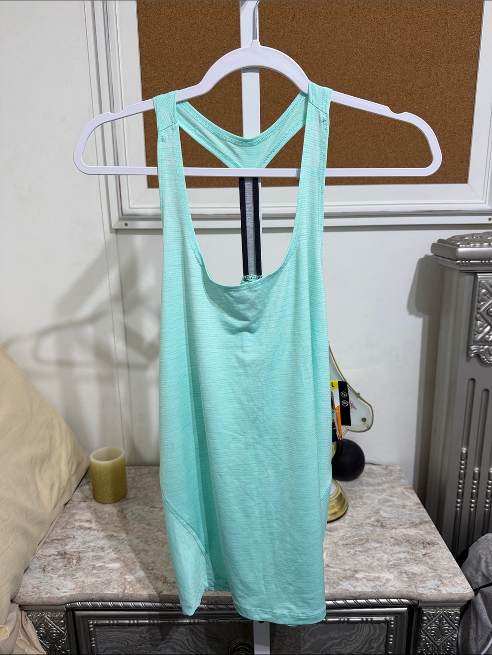 NWT! Avia Aqua Reef Tank Size L (12/14)